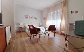 Angela'S Apartment